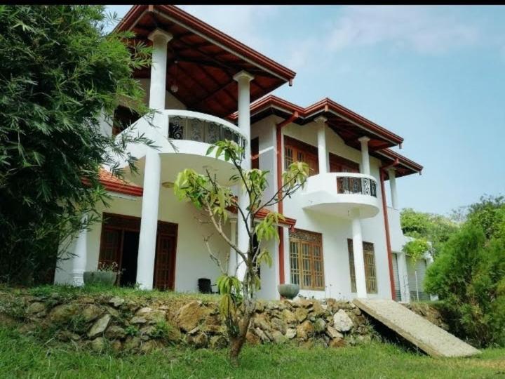 Hotel Blue Point Rest Tangalle Exterior foto