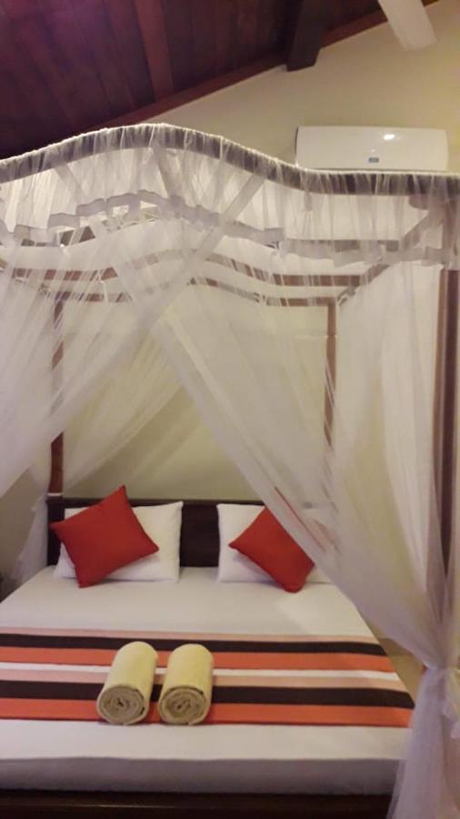 Hotel Blue Point Rest Tangalle Exterior foto