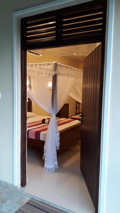 Hotel Blue Point Rest Tangalle Exterior foto